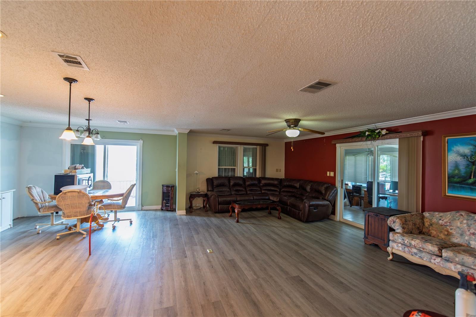 Image 3 of 26 For 53 Rotterdam Drive