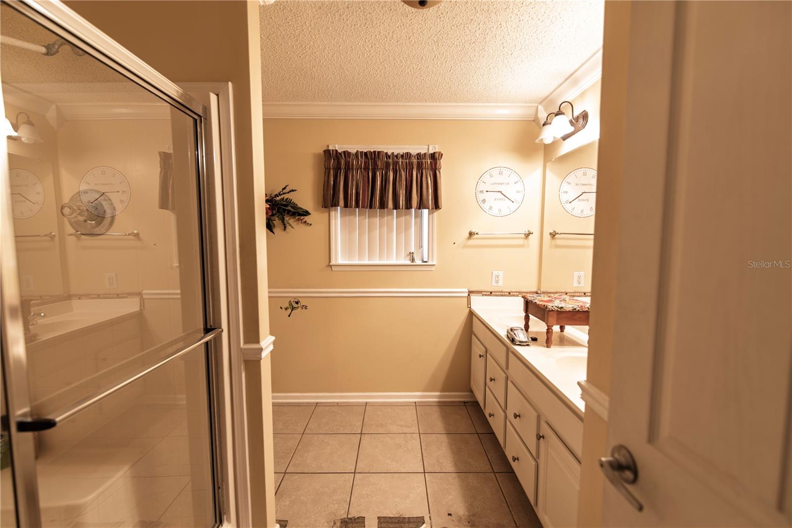 Image 9 of 26 For 53 Rotterdam Drive