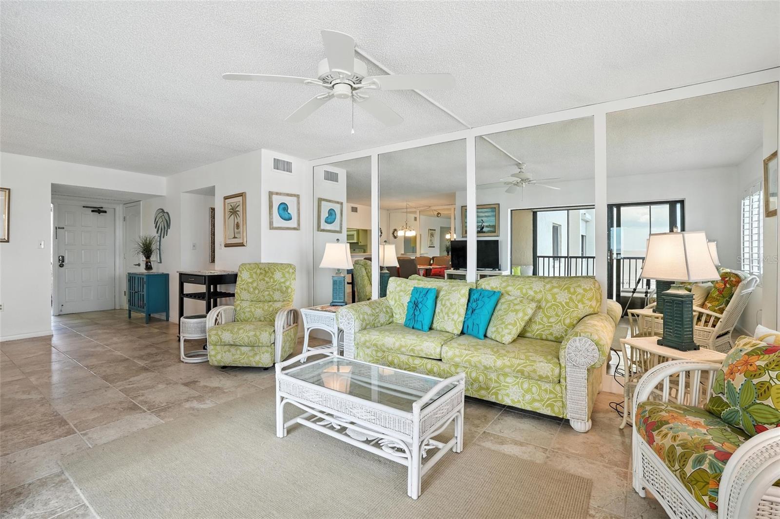 Image 14 of 42 For 6662 Estero Boulevard 708