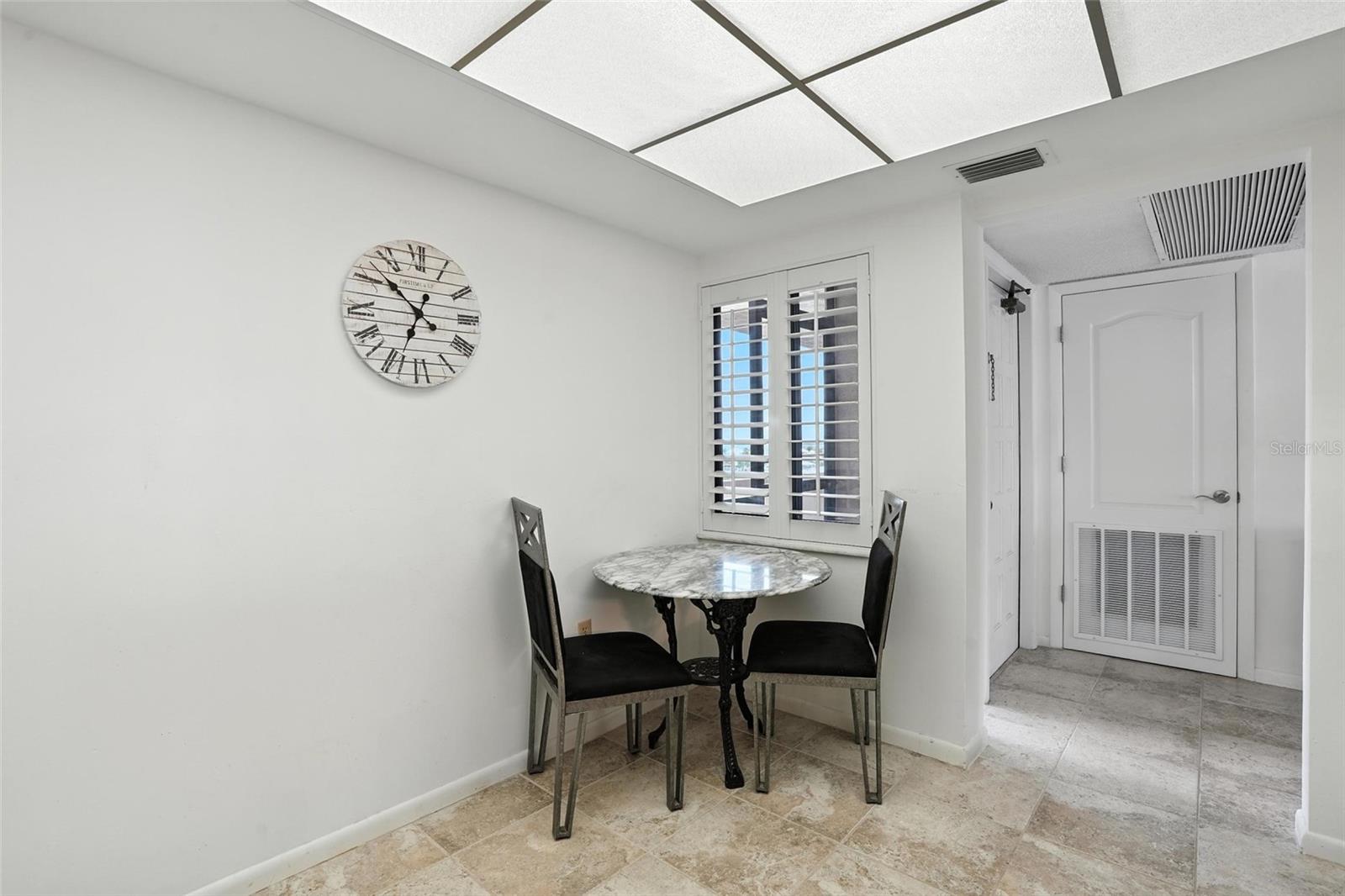 Image 21 of 42 For 6662 Estero Boulevard 708