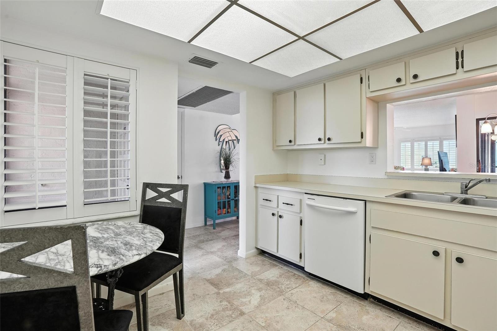Image 22 of 42 For 6662 Estero Boulevard 708