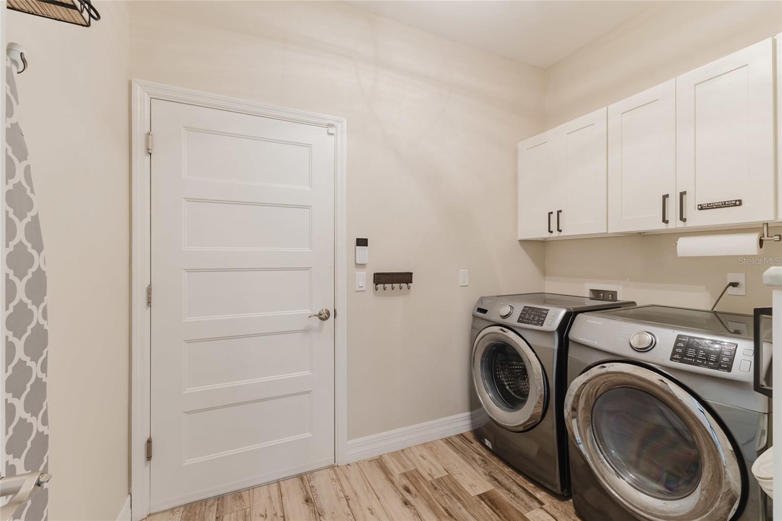 Image 24 of 47 For 12300 El Prado Drive