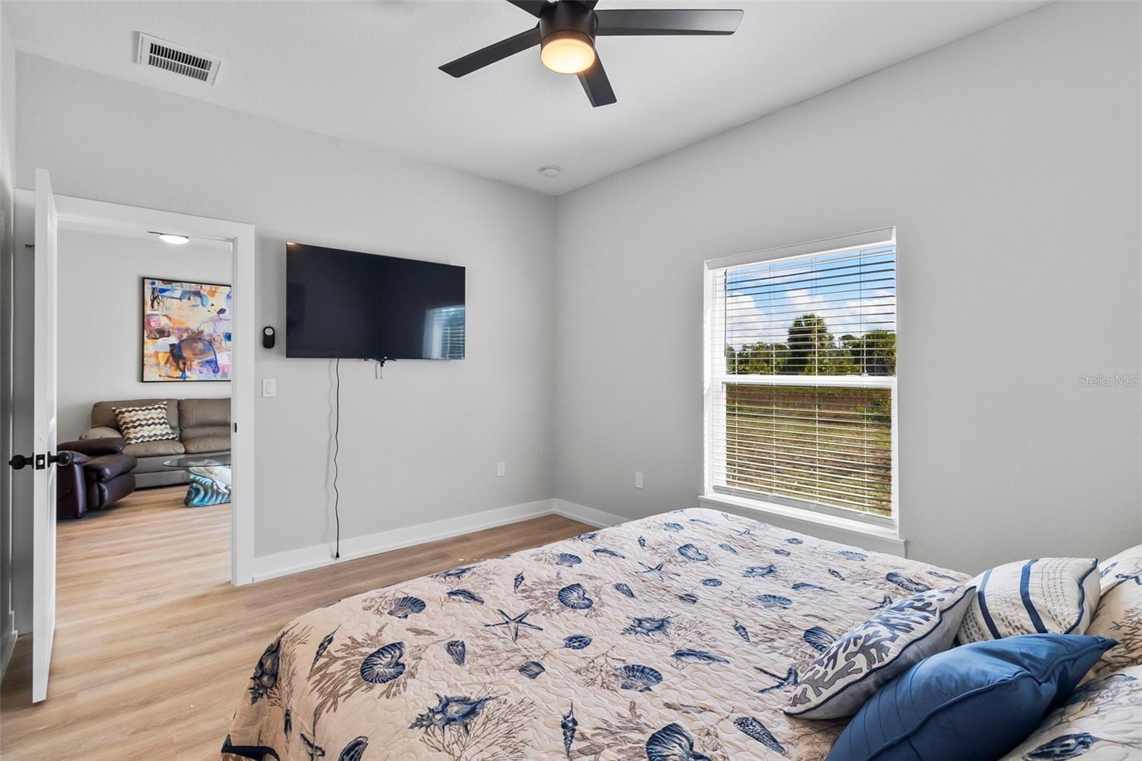 Image 20 of 30 For 9155 Agate Street