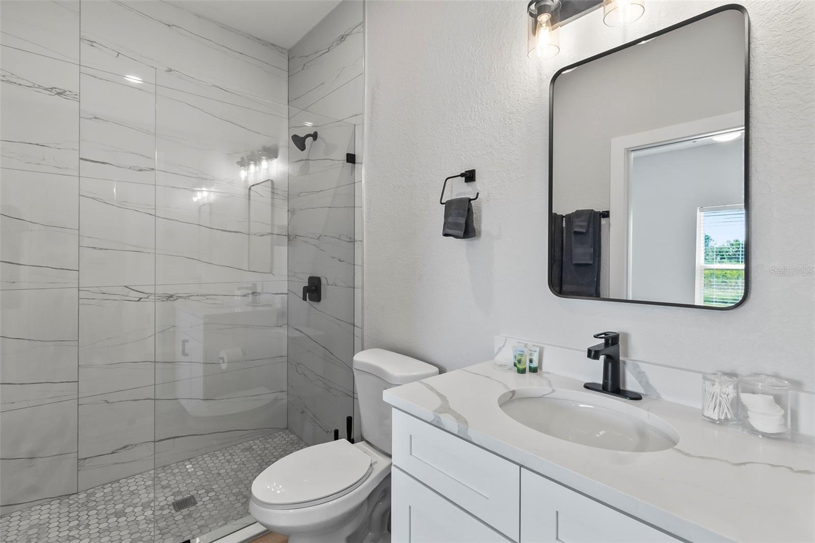 Image 21 of 30 For 9155 Agate Street
