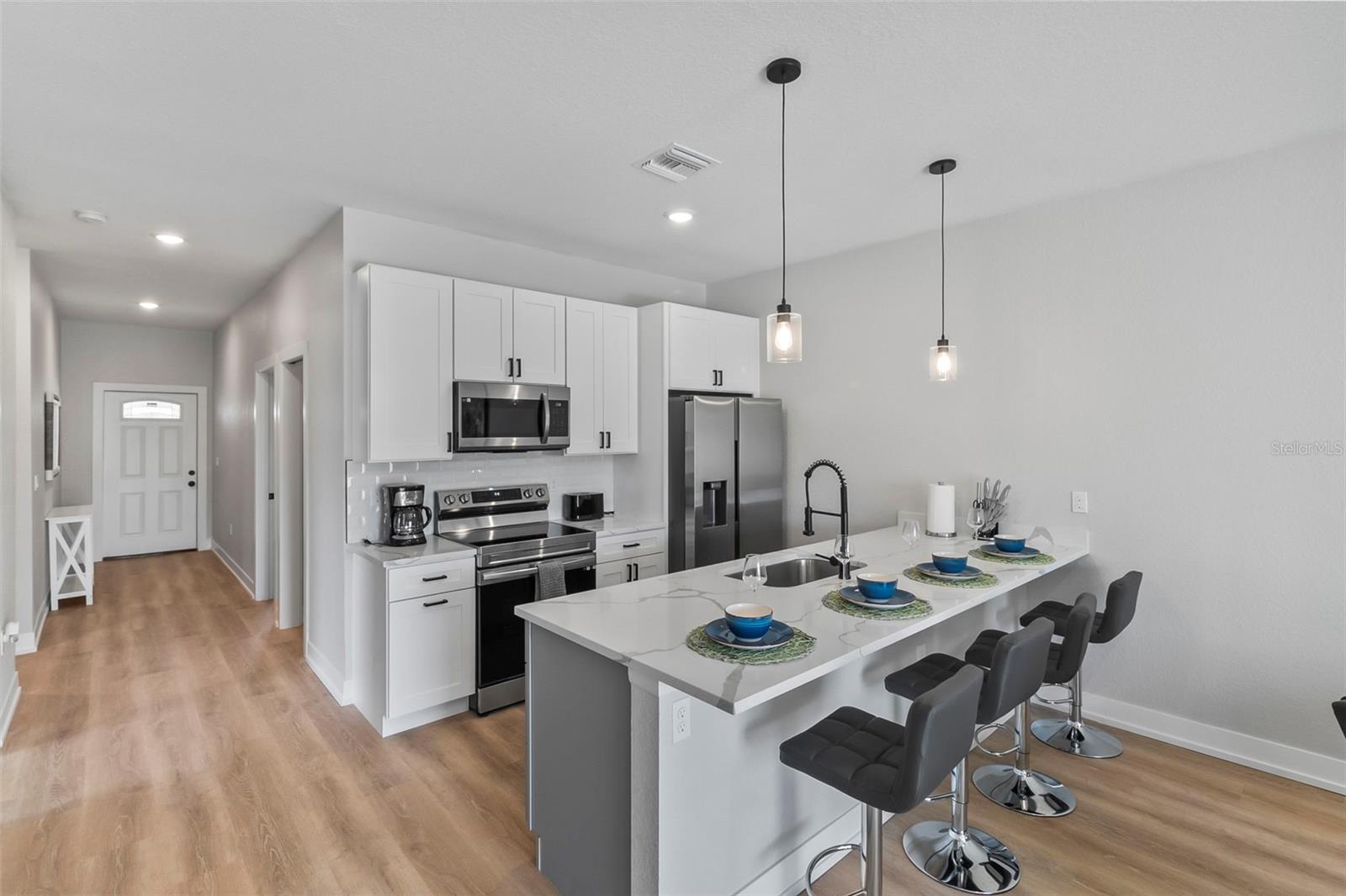 Image 23 of 30 For 9155 Agate Street