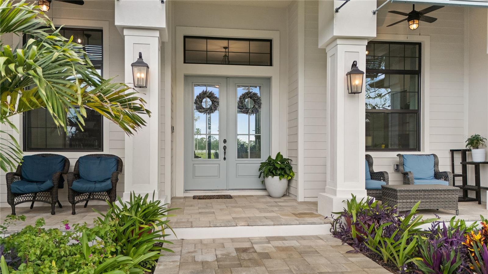 Image 13 of 94 For 12581 Eisenhower Drive