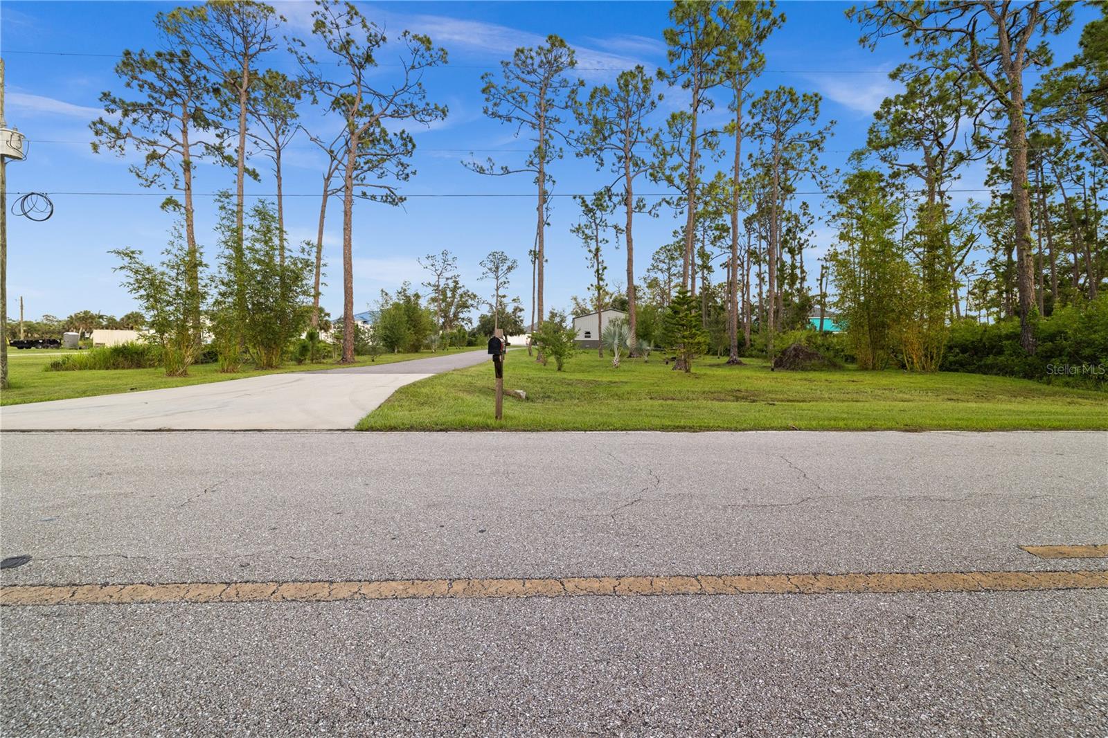 Image 92 of 94 For 12581 Eisenhower Drive