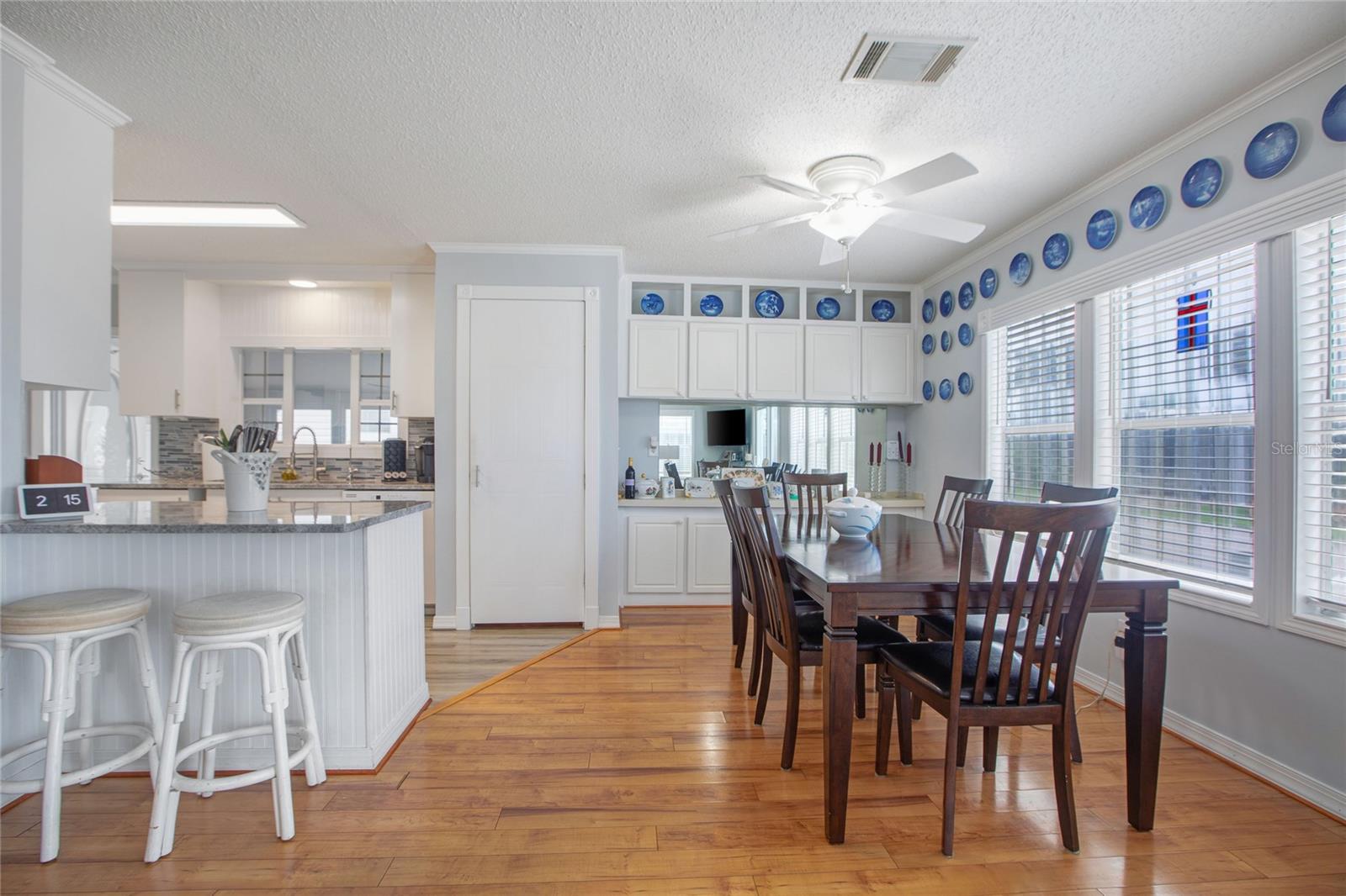Image 11 of 62 For 2100 Kings Highway  685