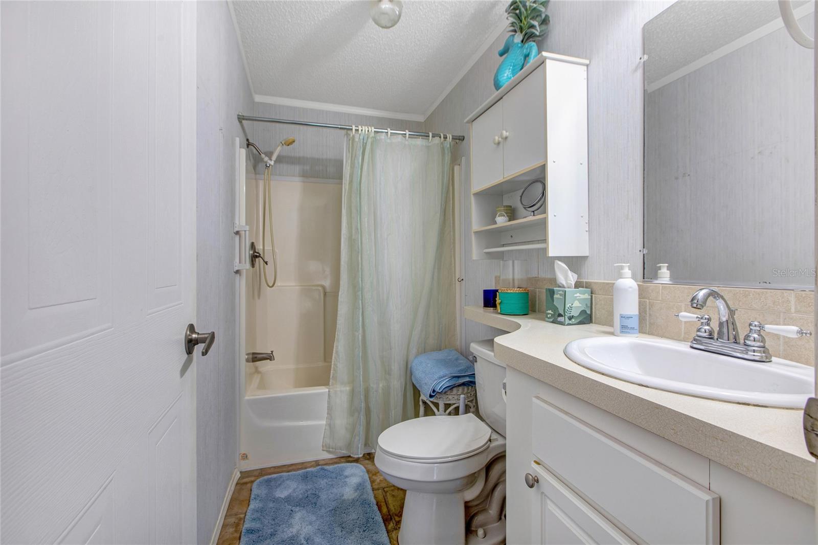Image 19 of 62 For 2100 Kings Highway  685