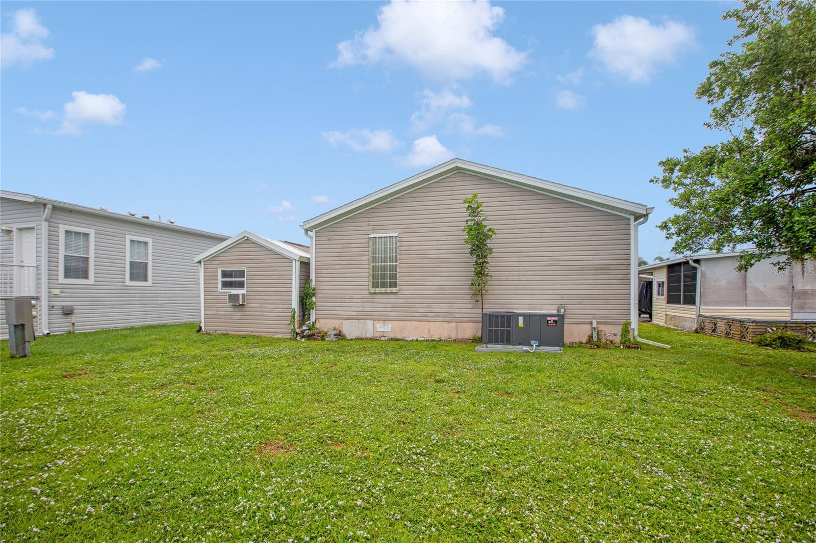 Image 21 of 62 For 2100 Kings Highway  685