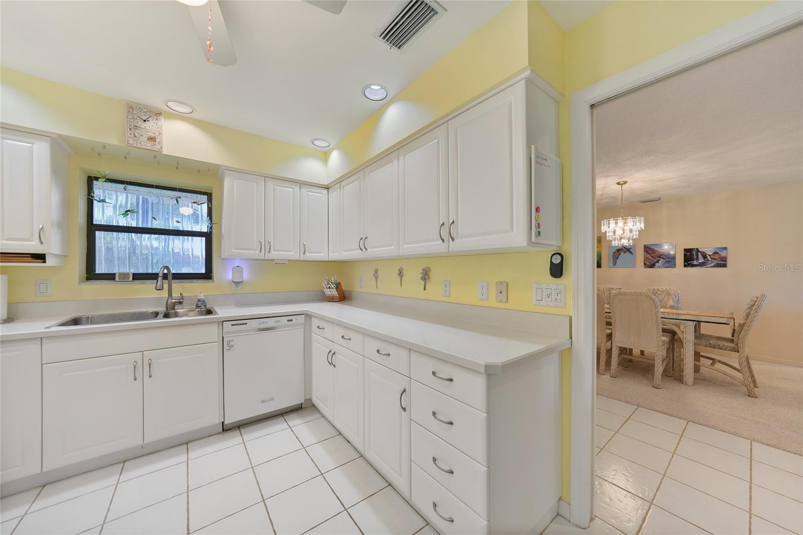 Image 15 of 49 For 11435 Courtney Drive
