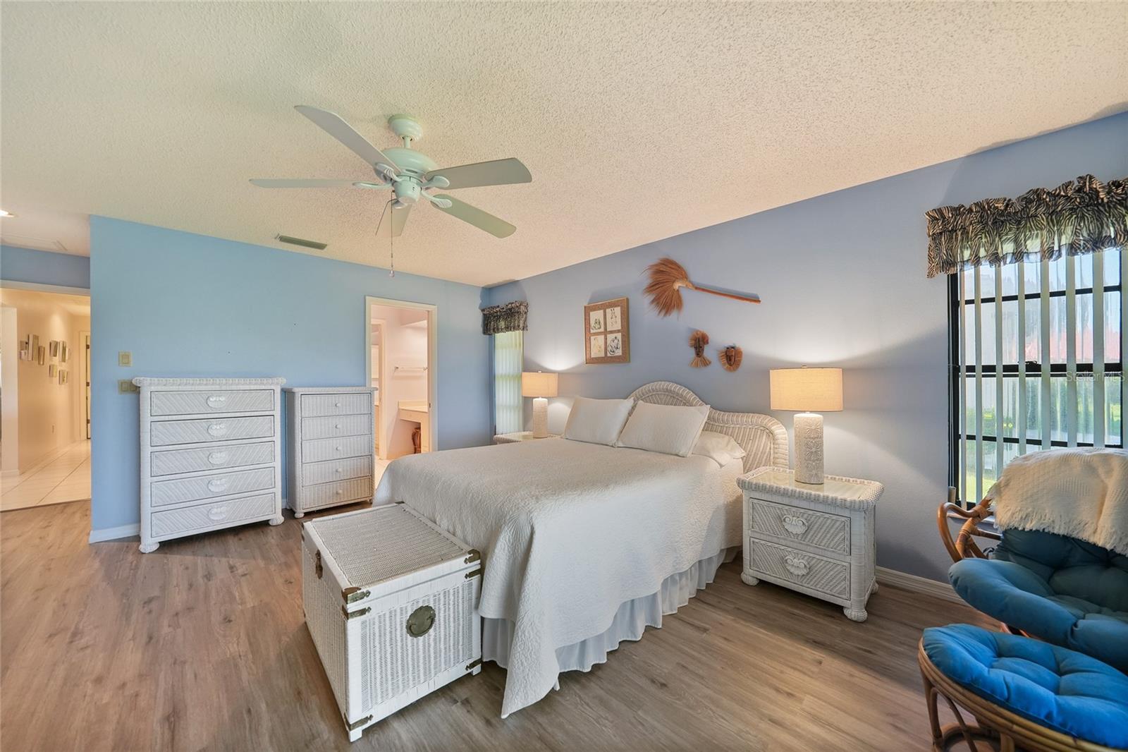 Image 21 of 49 For 11435 Courtney Drive