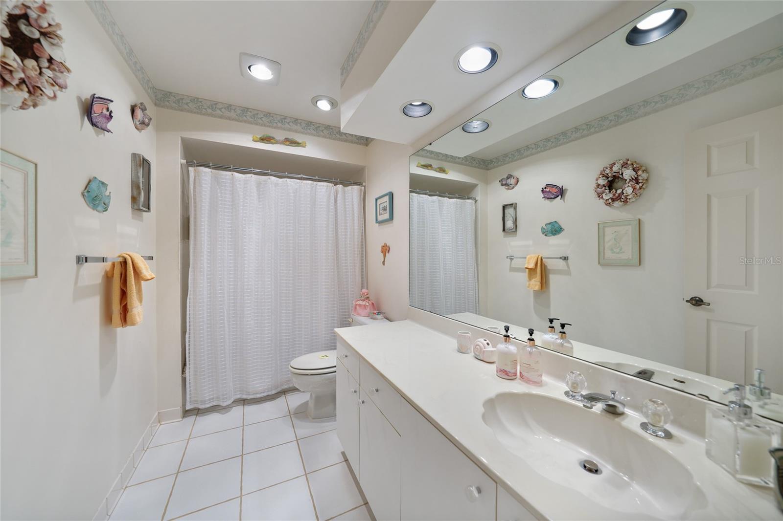 Image 29 of 49 For 11435 Courtney Drive