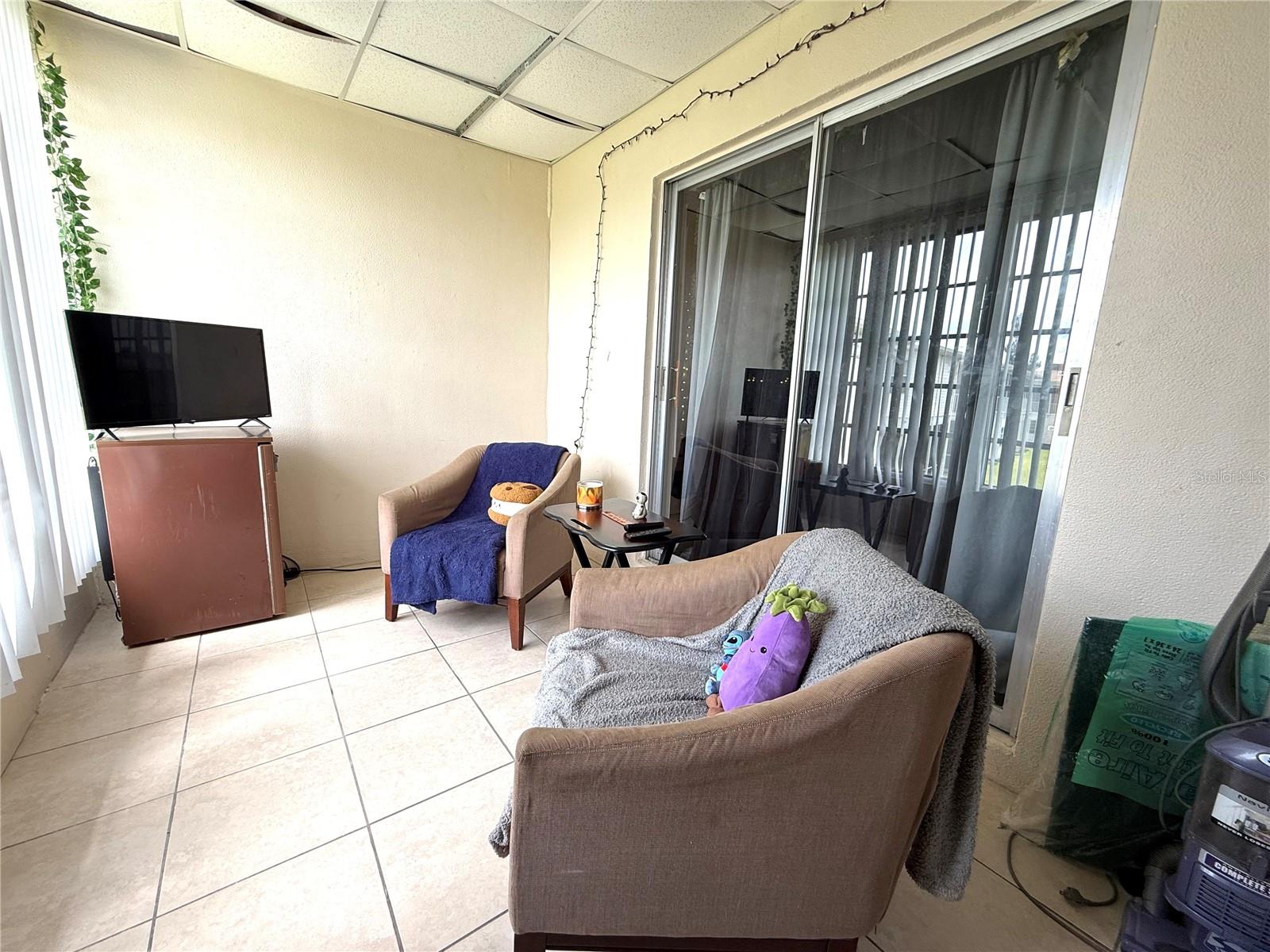 Image 15 of 22 For 3116 Harbor Boulevard 3b