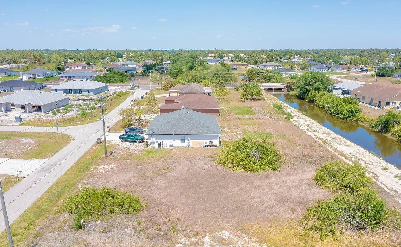 Image 3 of 10 For 2405-2407 Ansel Avenue S