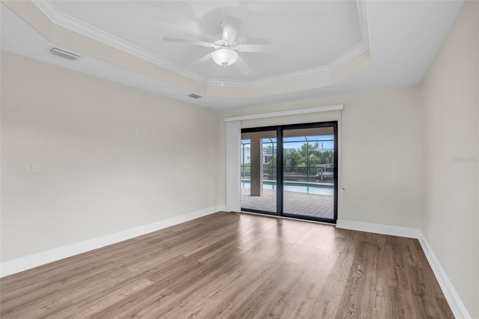 Image 14 of 38 For 915 33rd Terrace