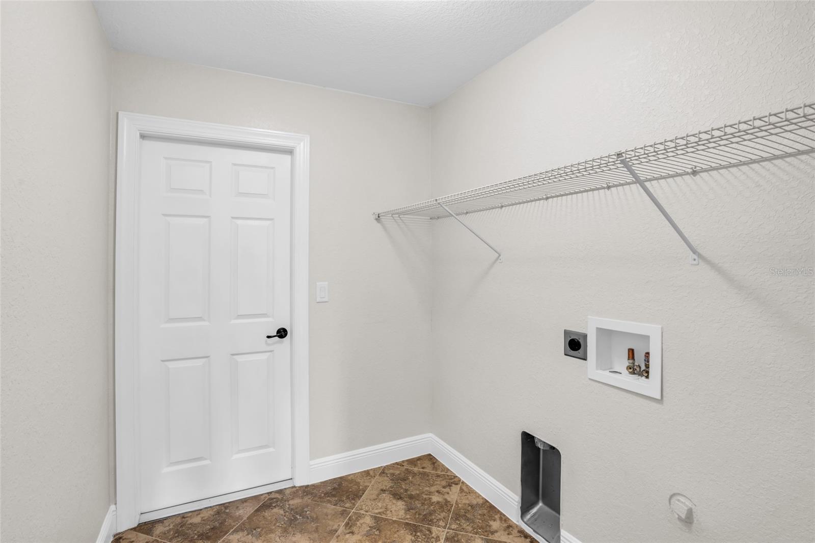 Image 20 of 38 For 915 33rd Terrace