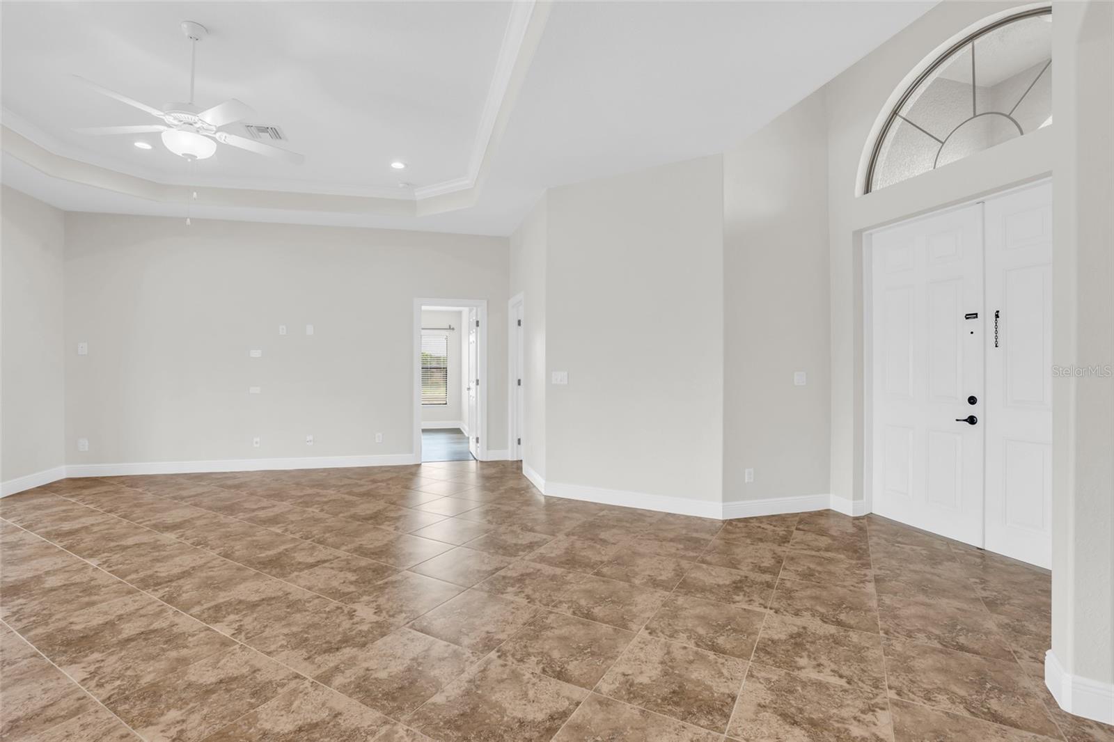 Image 7 of 38 For 915 33rd Terrace