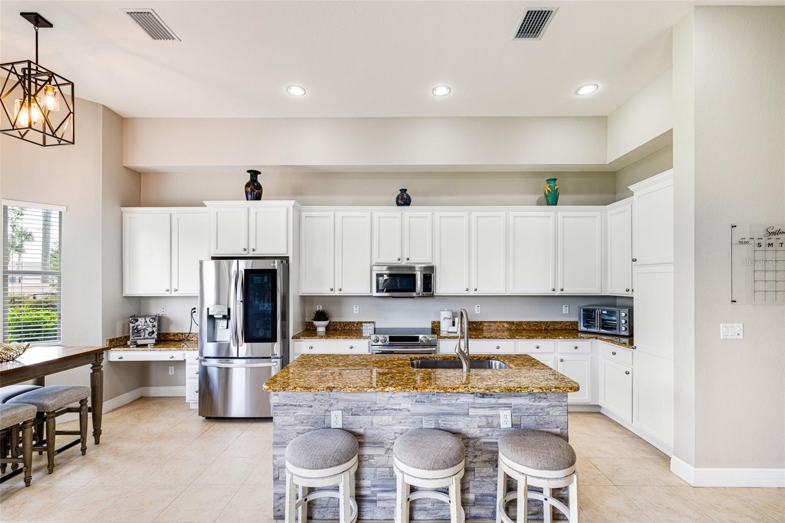 Image 14 of 53 For 24280 Riverfront Drive