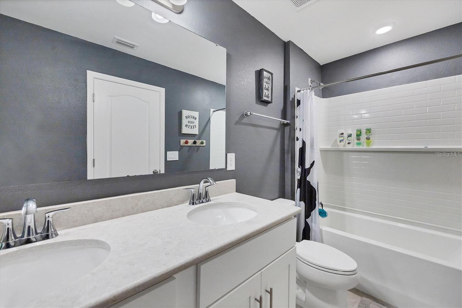 Image 20 of 40 For 16833 Terrapin Key Drive