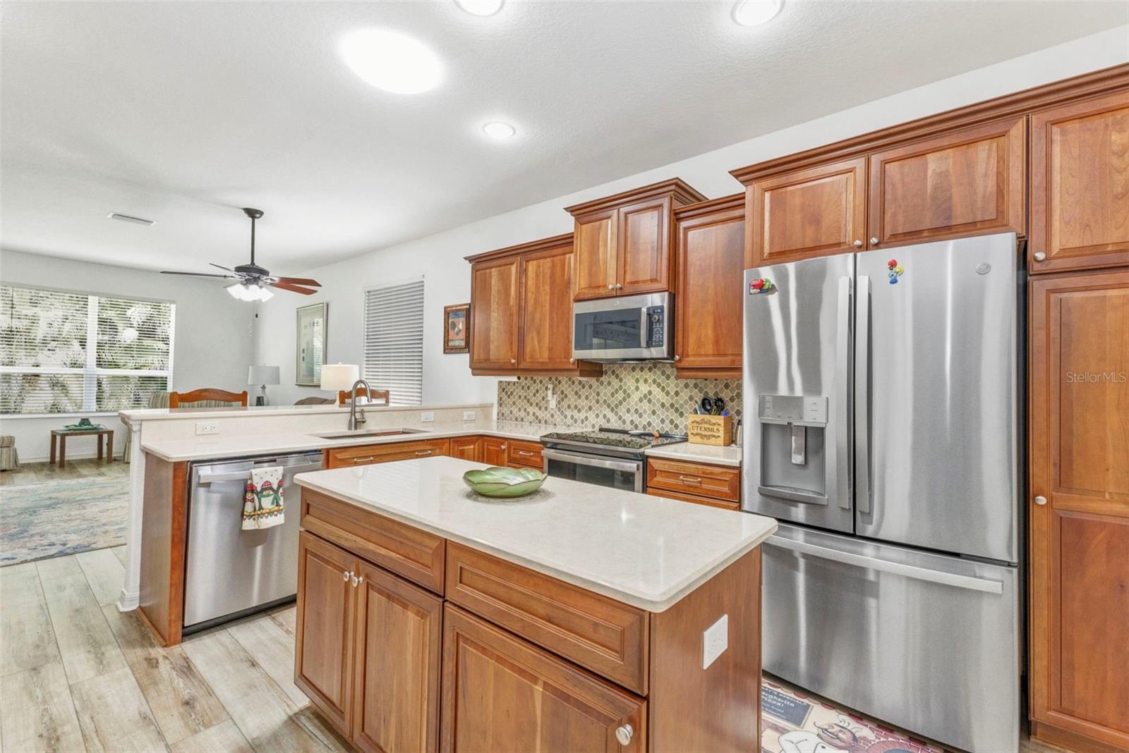 Image 10 of 42 For 24504 Buckingham Way