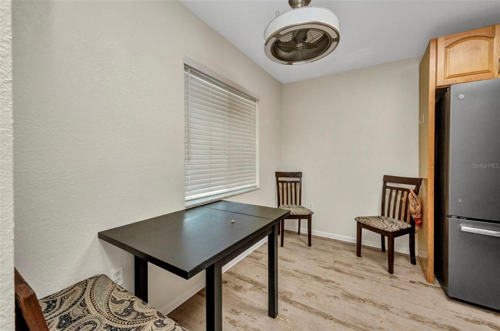 Image 13 of 41 For 1335 Mineo Drive G