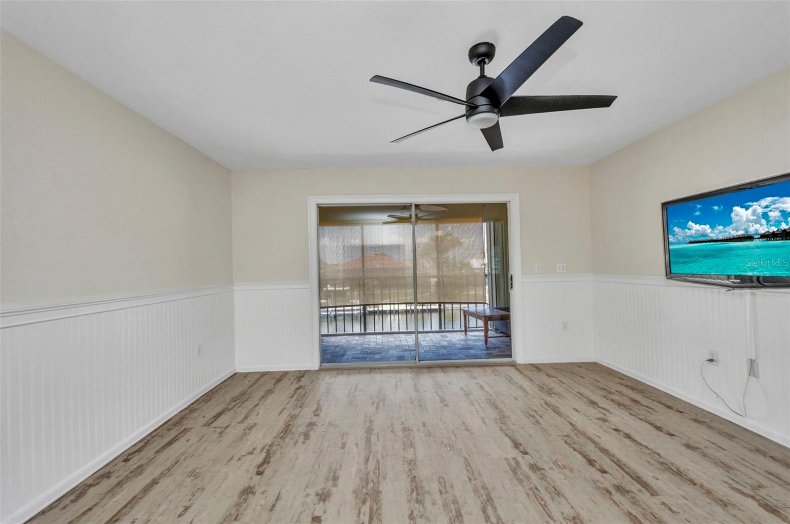 Image 14 of 41 For 1335 Mineo Drive G