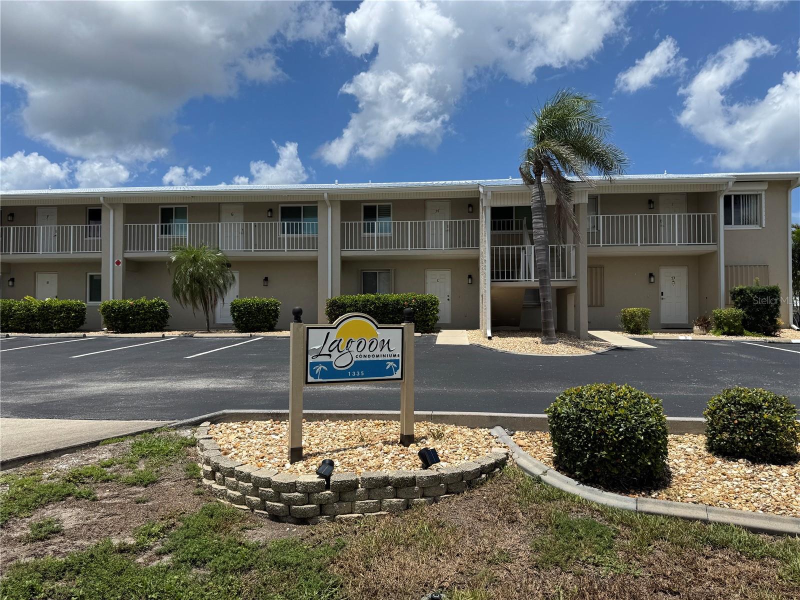 Image 2 of 41 For 1335 Mineo Drive G