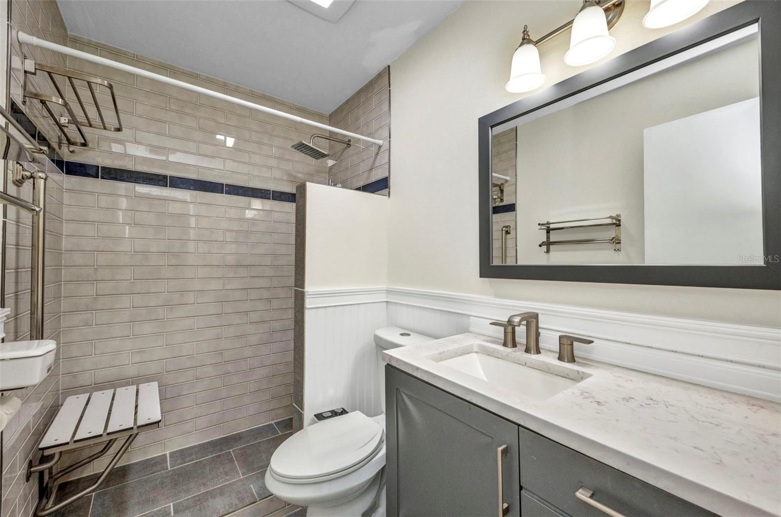 Image 20 of 41 For 1335 Mineo Drive G