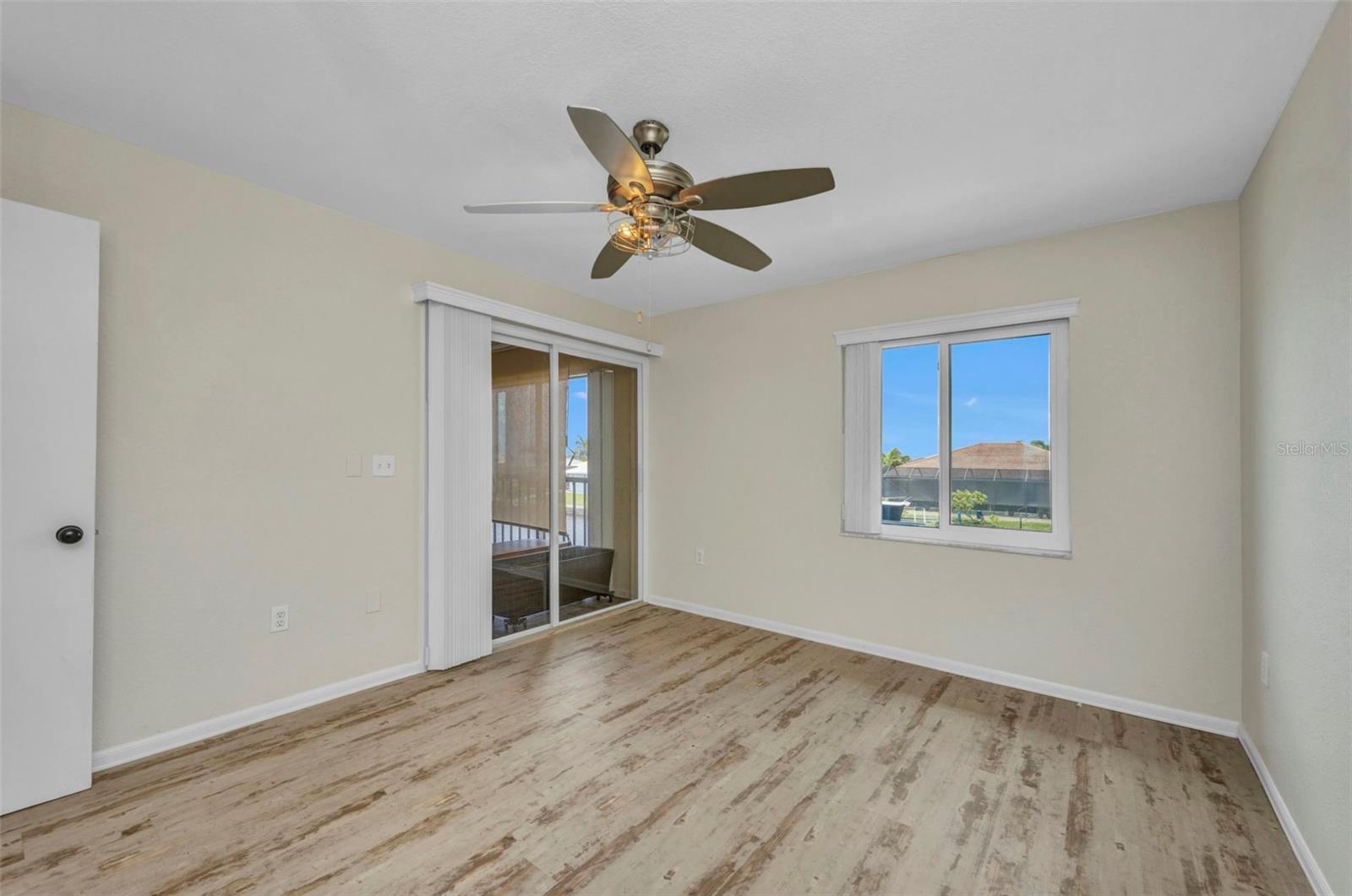 Image 21 of 41 For 1335 Mineo Drive G