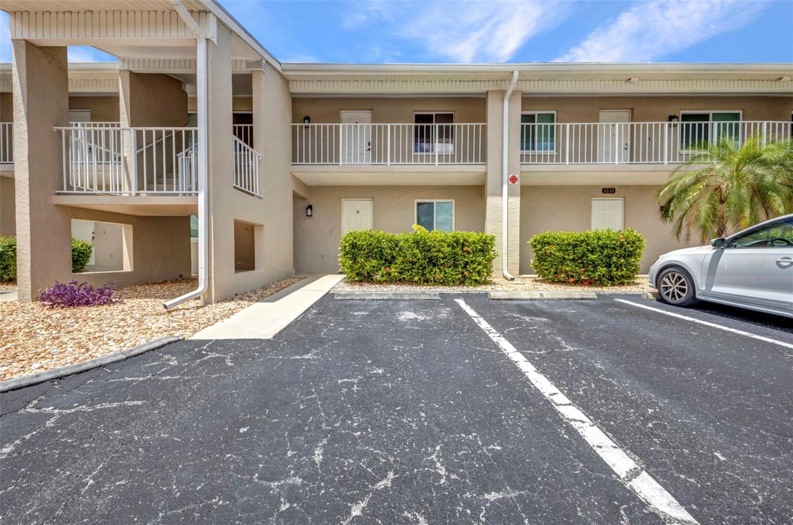 Image 35 of 41 For 1335 Mineo Drive G