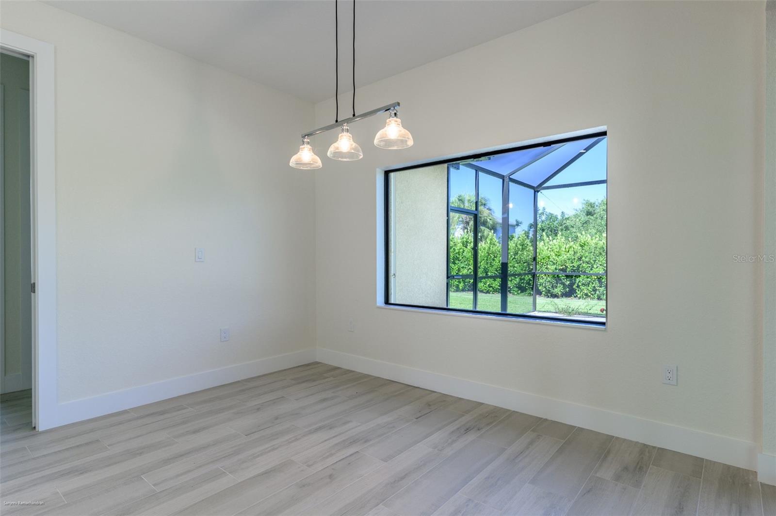 Image 20 of 47 For 9437 Galaxie Circle