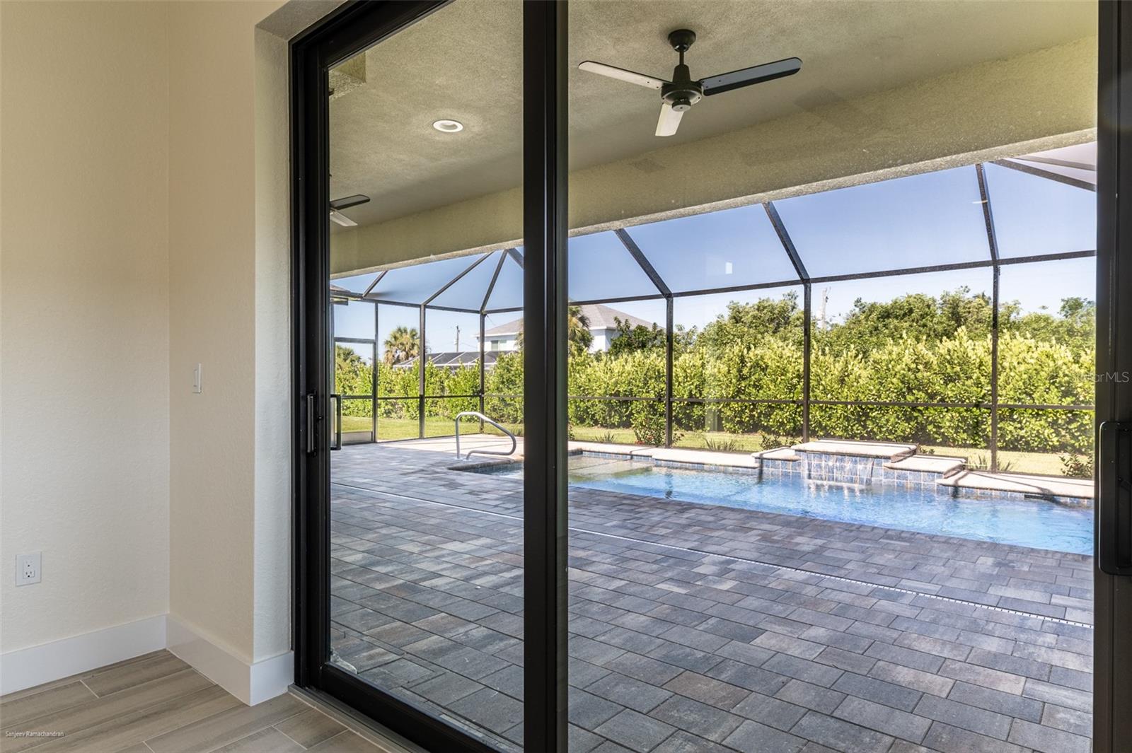Image 34 of 47 For 9437 Galaxie Circle