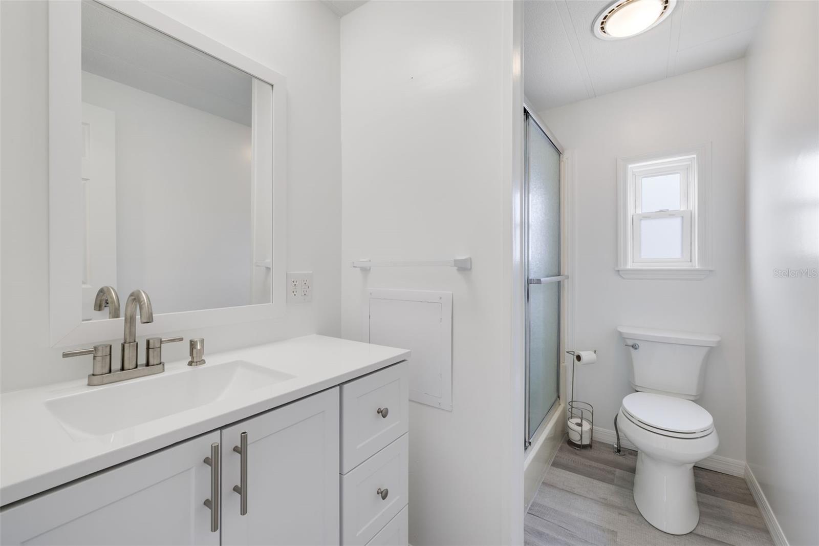Image 15 of 20 For 16921 Windcrest Drive