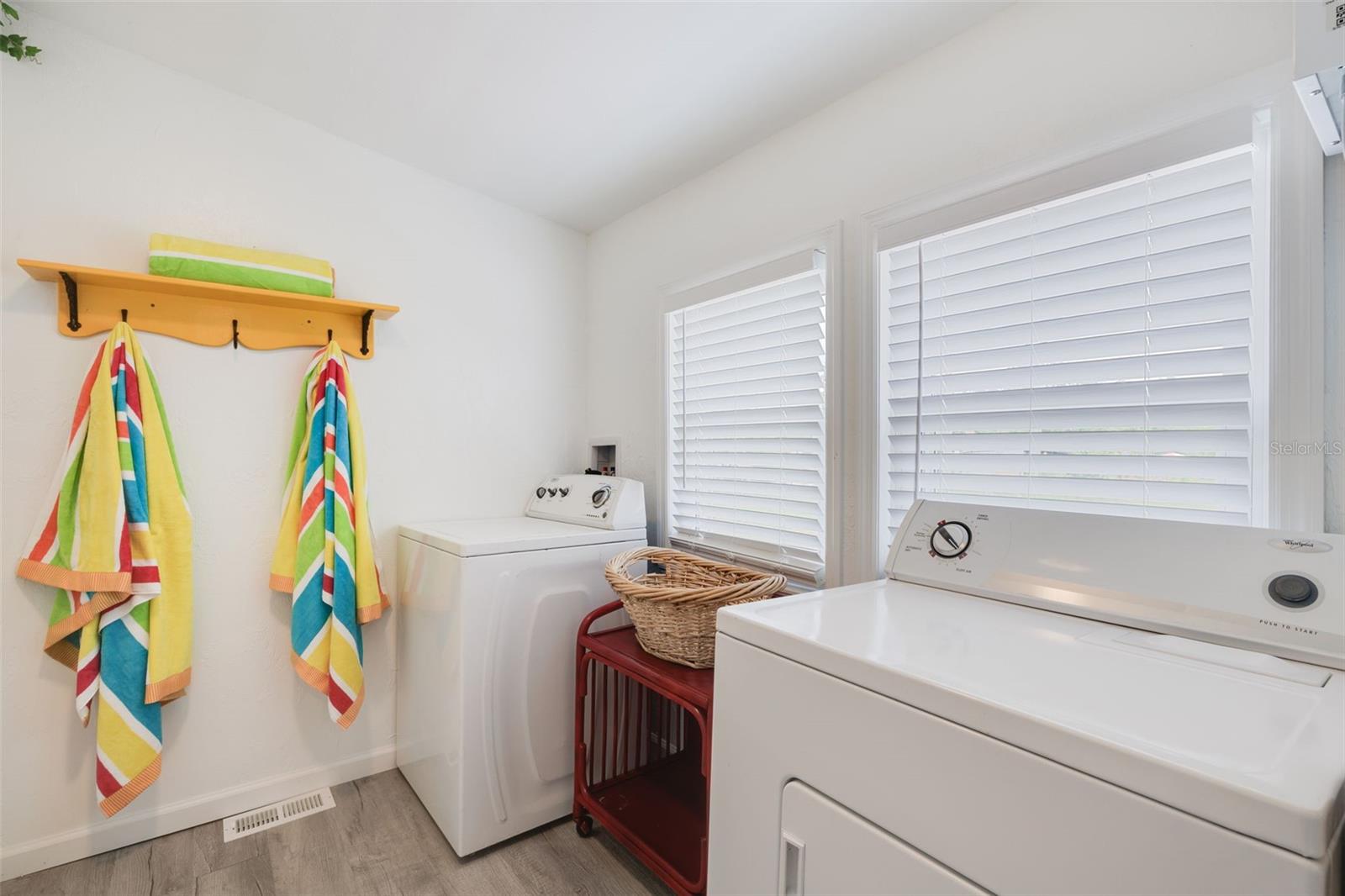 Image 19 of 20 For 16921 Windcrest Drive