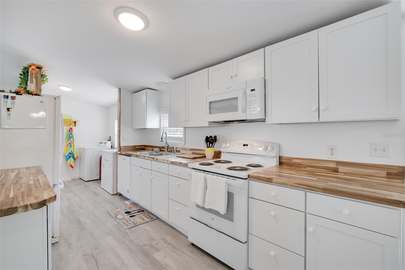 Image 2 of 20 For 16921 Windcrest Drive