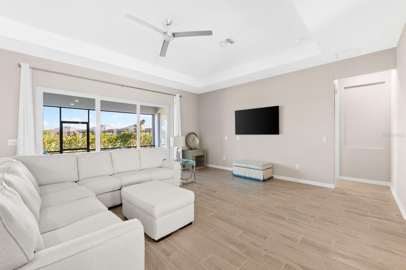 Image 17 of 78 For 17336 Sandpearl Road