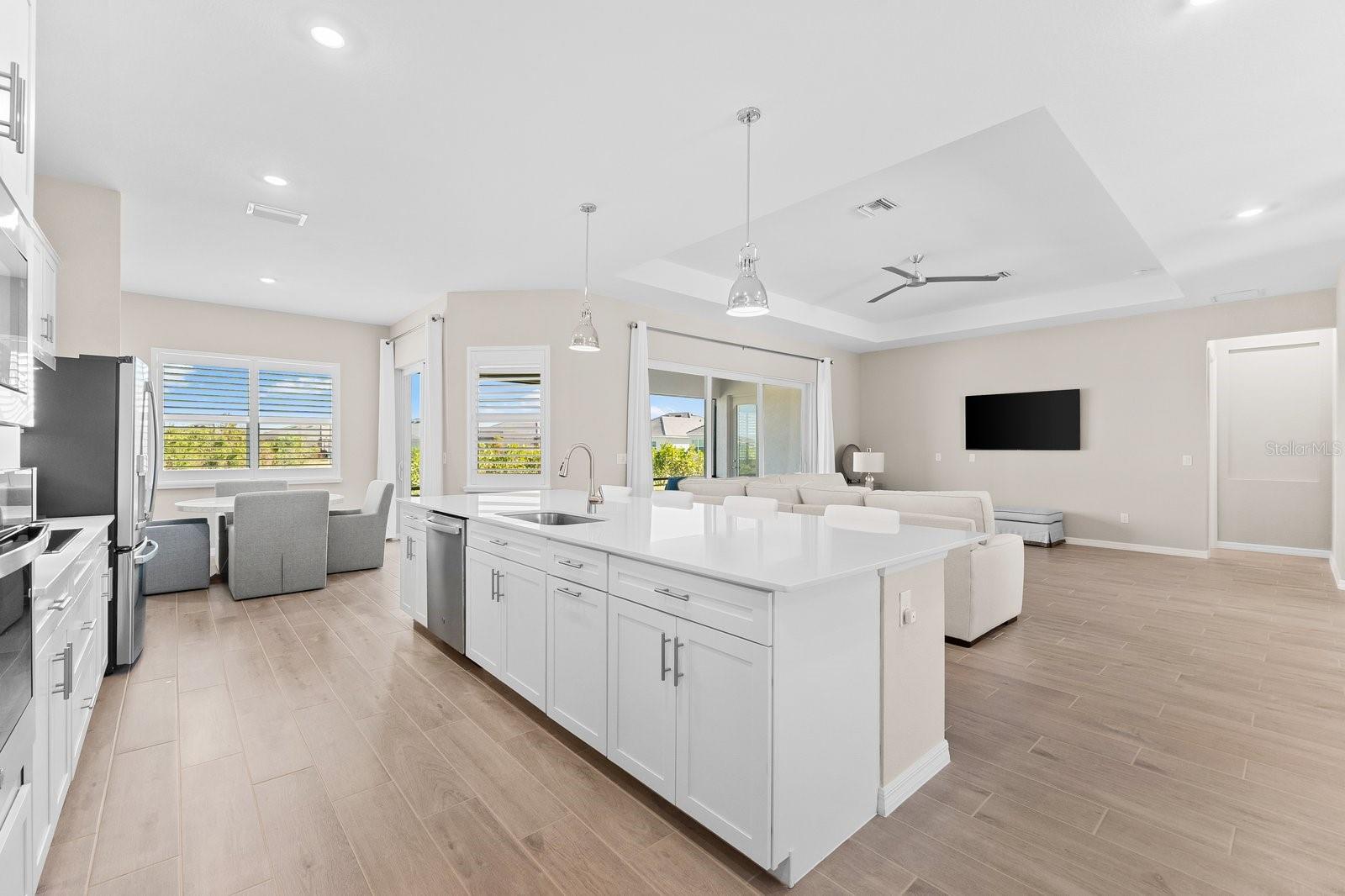 Image 18 of 78 For 17336 Sandpearl Road
