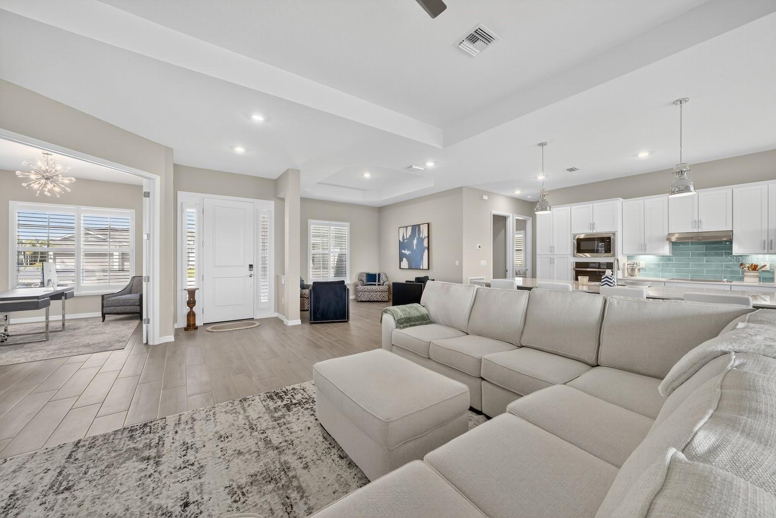 Image 20 of 78 For 17336 Sandpearl Road