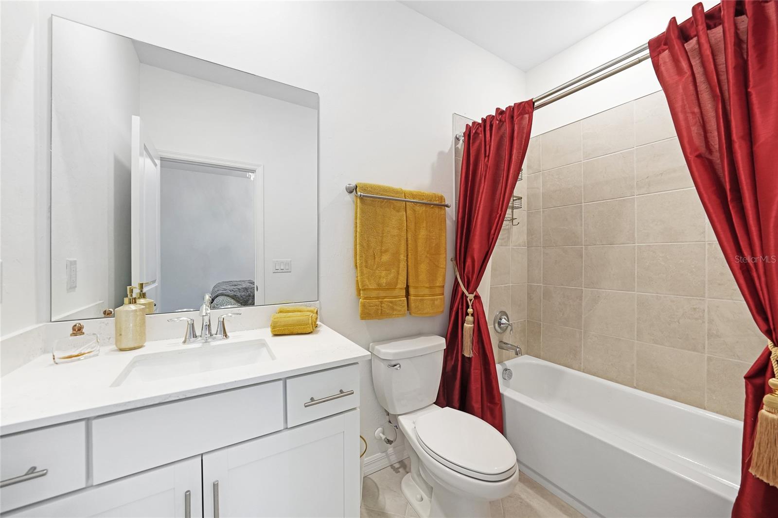 Image 25 of 45 For 11383 Burgundy Drive