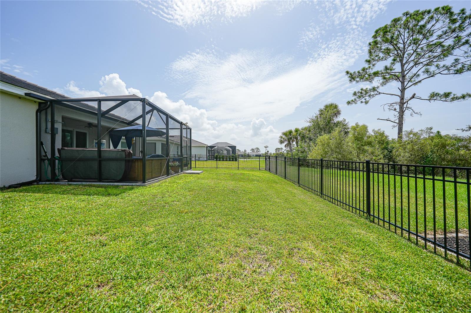 Image 35 of 45 For 11383 Burgundy Drive