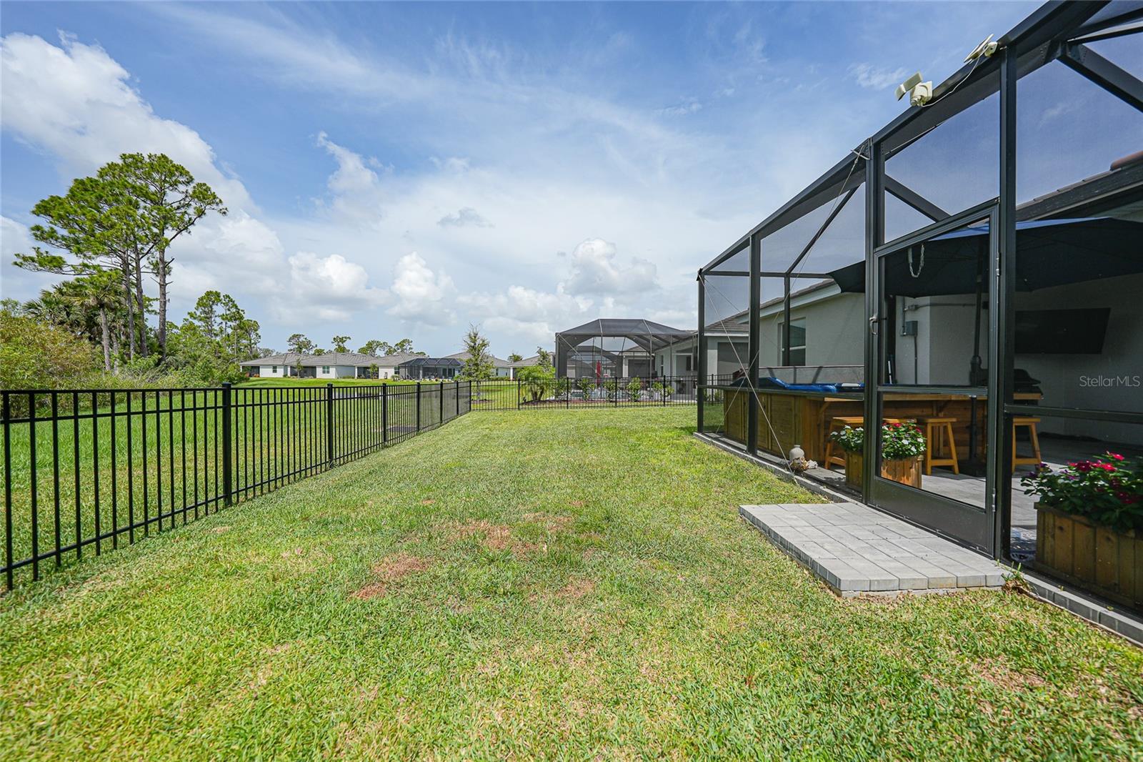 Image 36 of 45 For 11383 Burgundy Drive