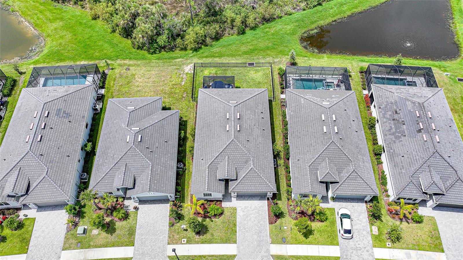 Image 42 of 45 For 11383 Burgundy Drive