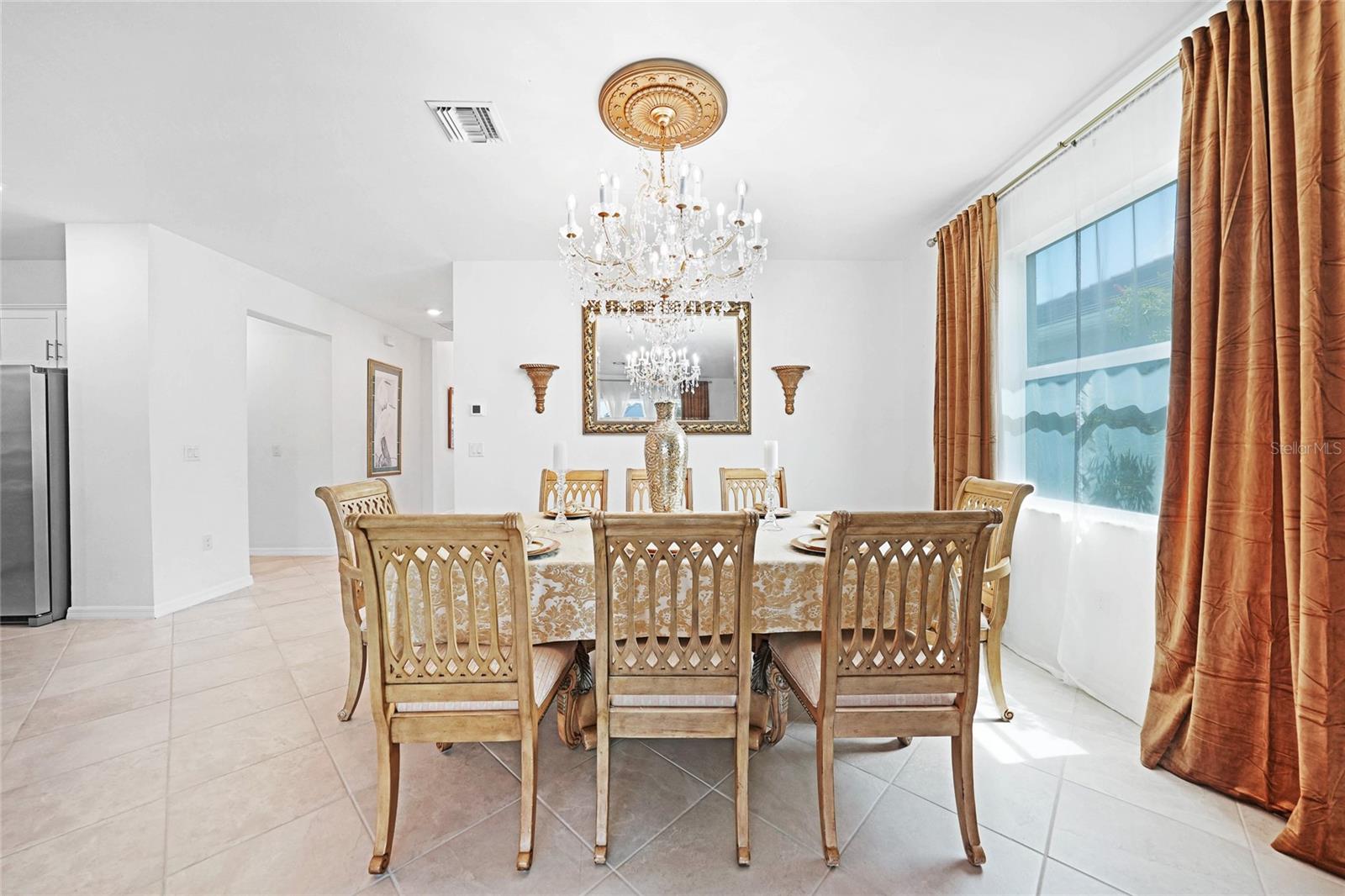 Image 7 of 45 For 11383 Burgundy Drive
