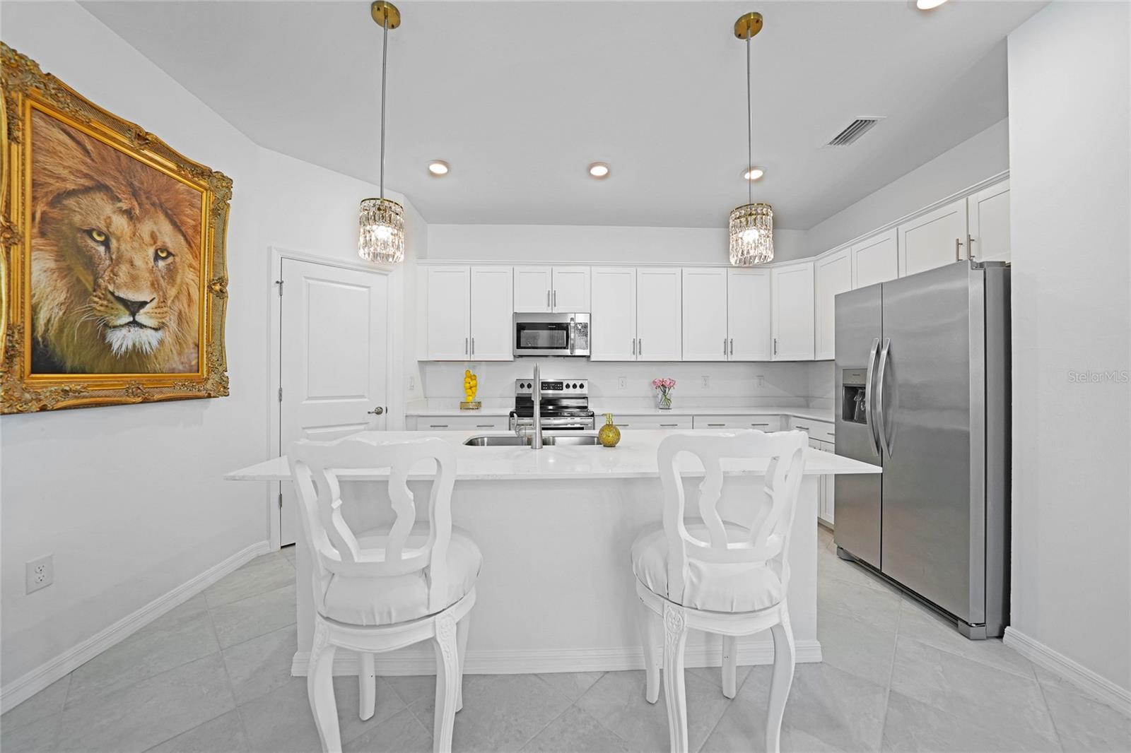 Image 8 of 45 For 11383 Burgundy Drive