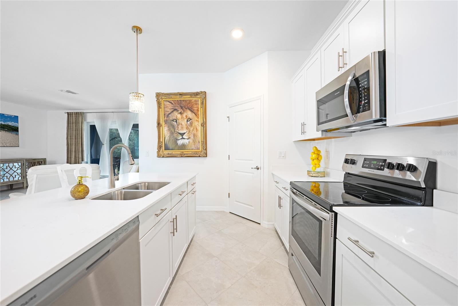 Image 9 of 45 For 11383 Burgundy Drive