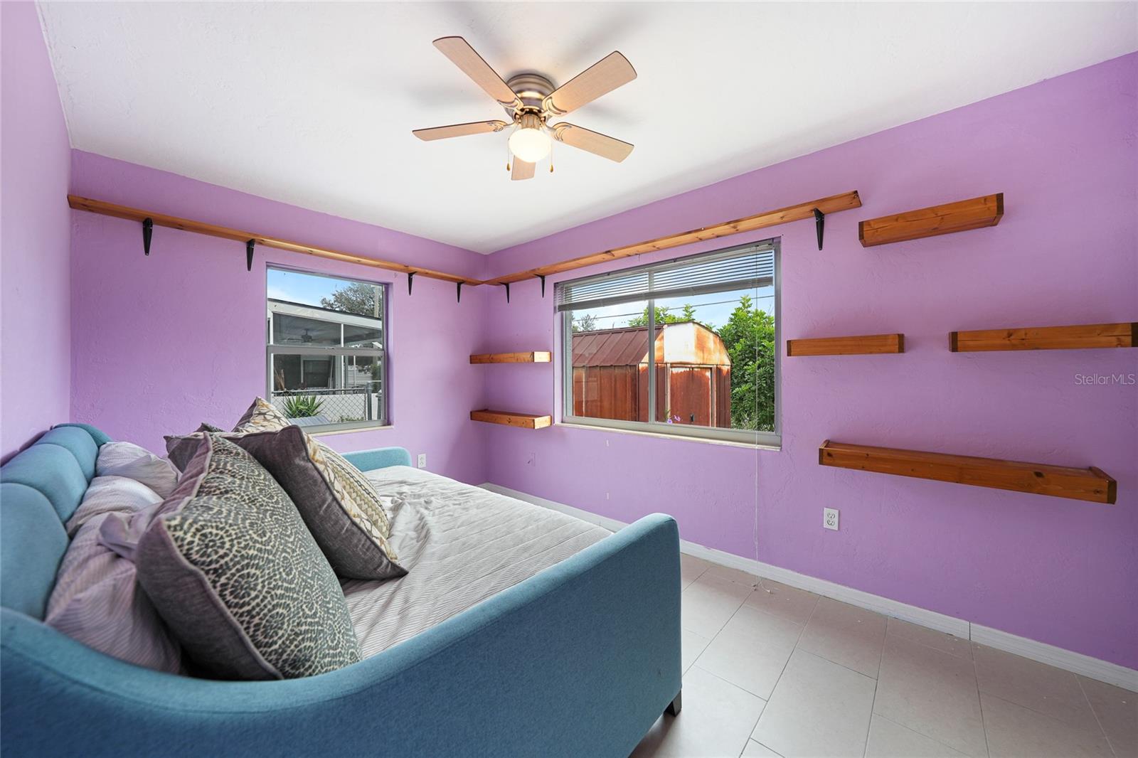 Image 21 of 33 For 21524 Edgewater Drive
