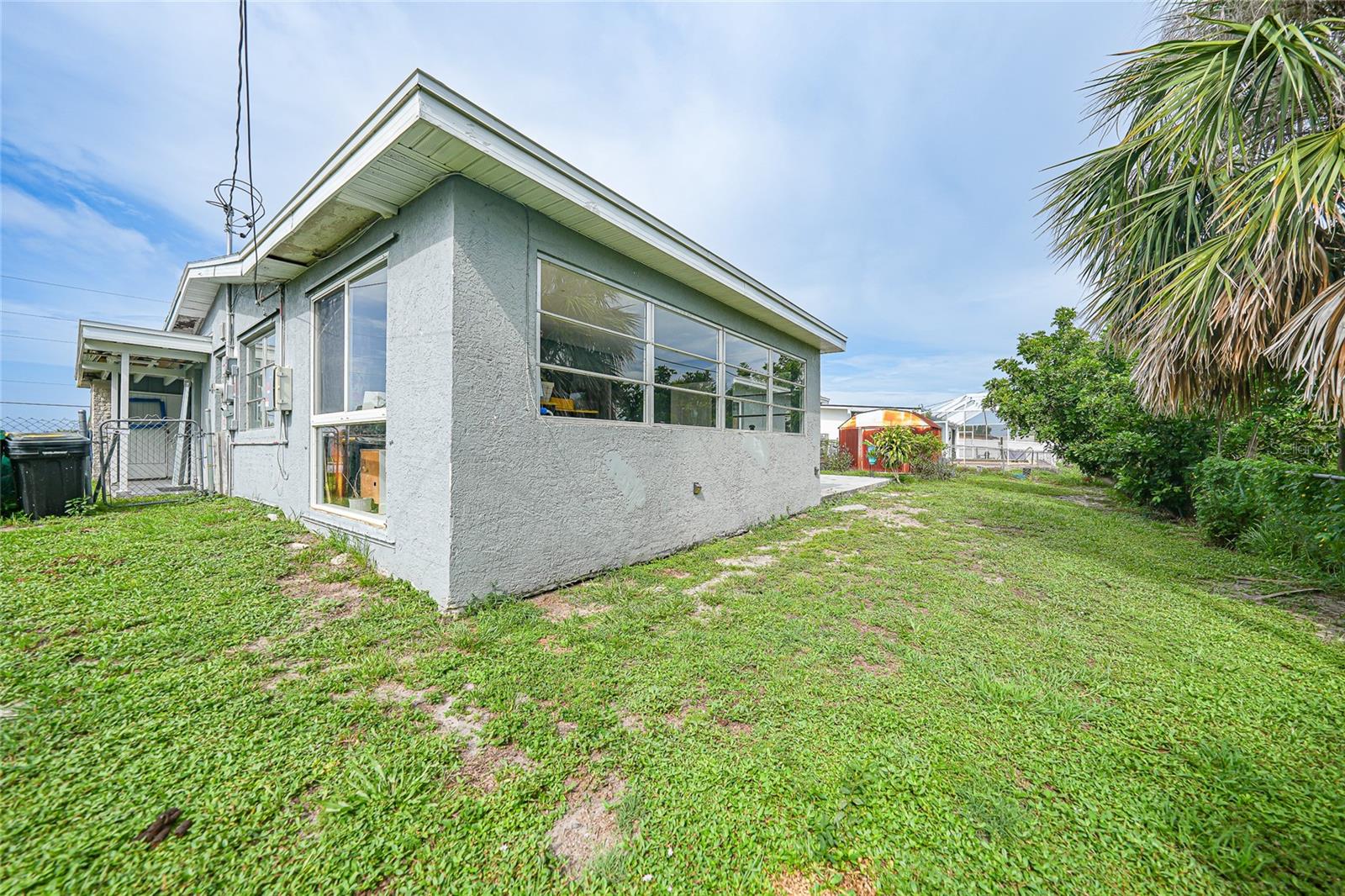 Image 29 of 33 For 21524 Edgewater Drive