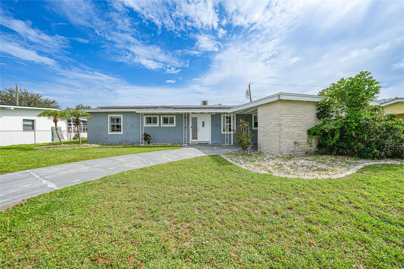 Image 31 of 33 For 21524 Edgewater Drive