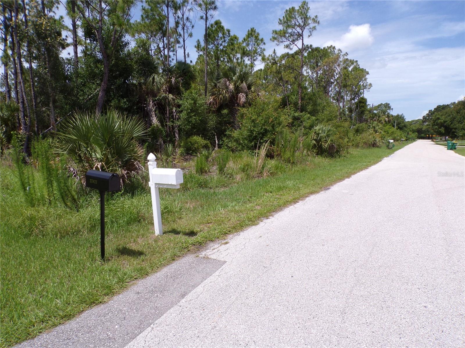 Image 3 of 13 For 23413 Patera Avenue